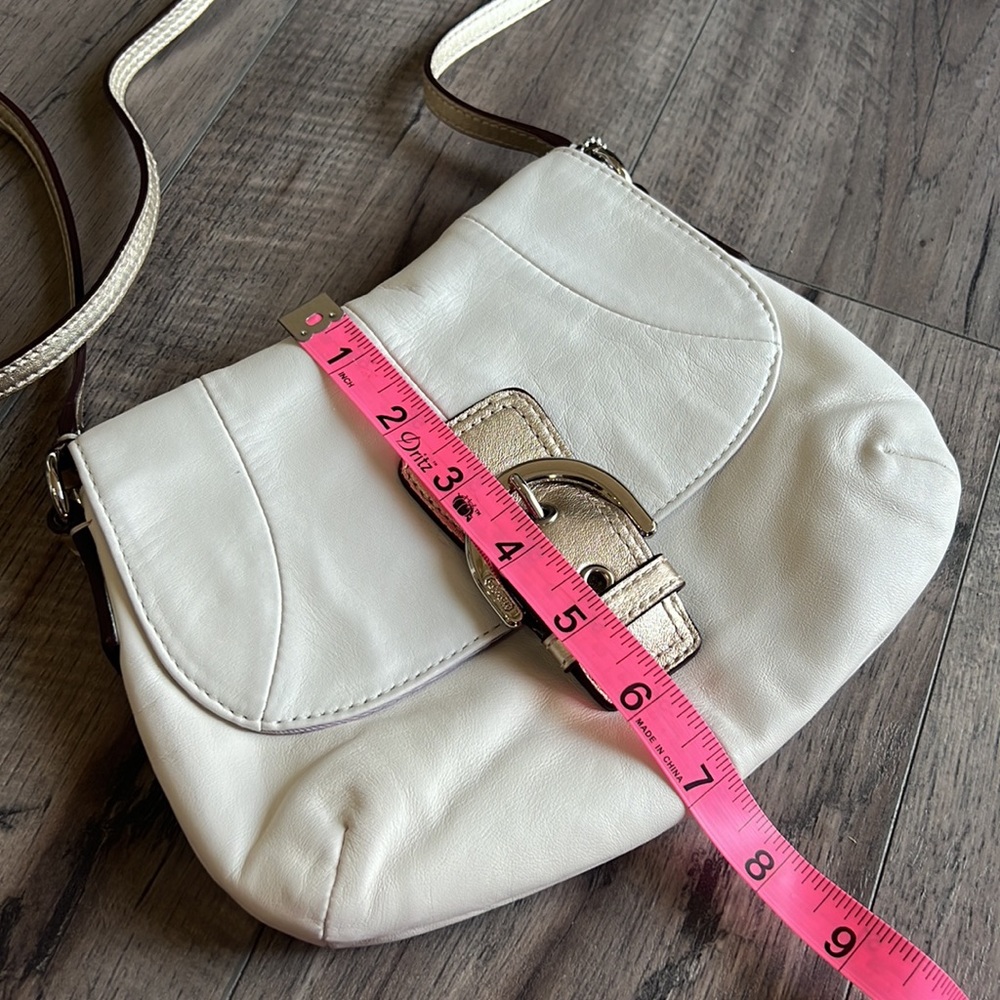 Coach SoHo signature crossbody purse - Picture 10 of 10